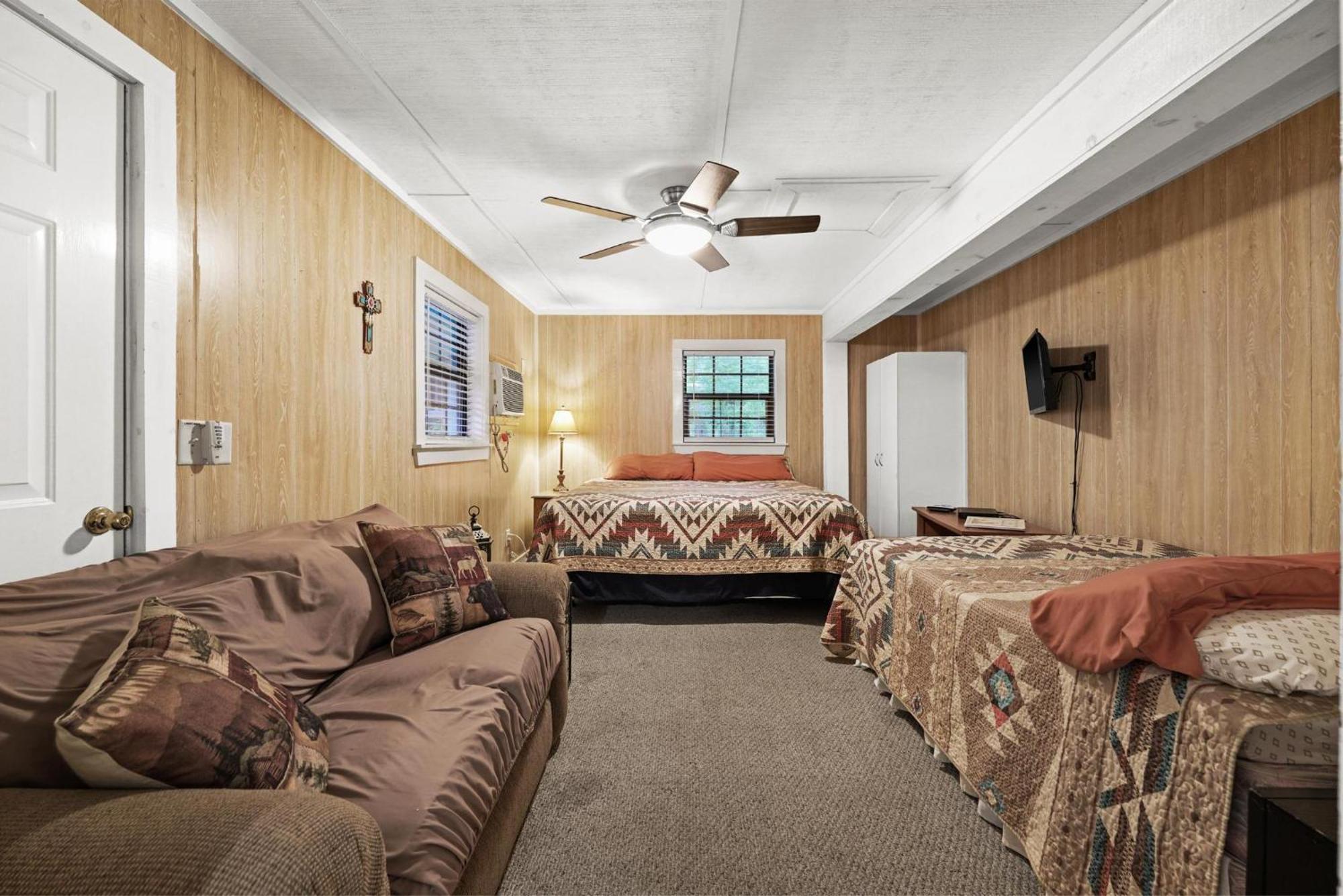 Cascades Inn Tiger Экстерьер фото