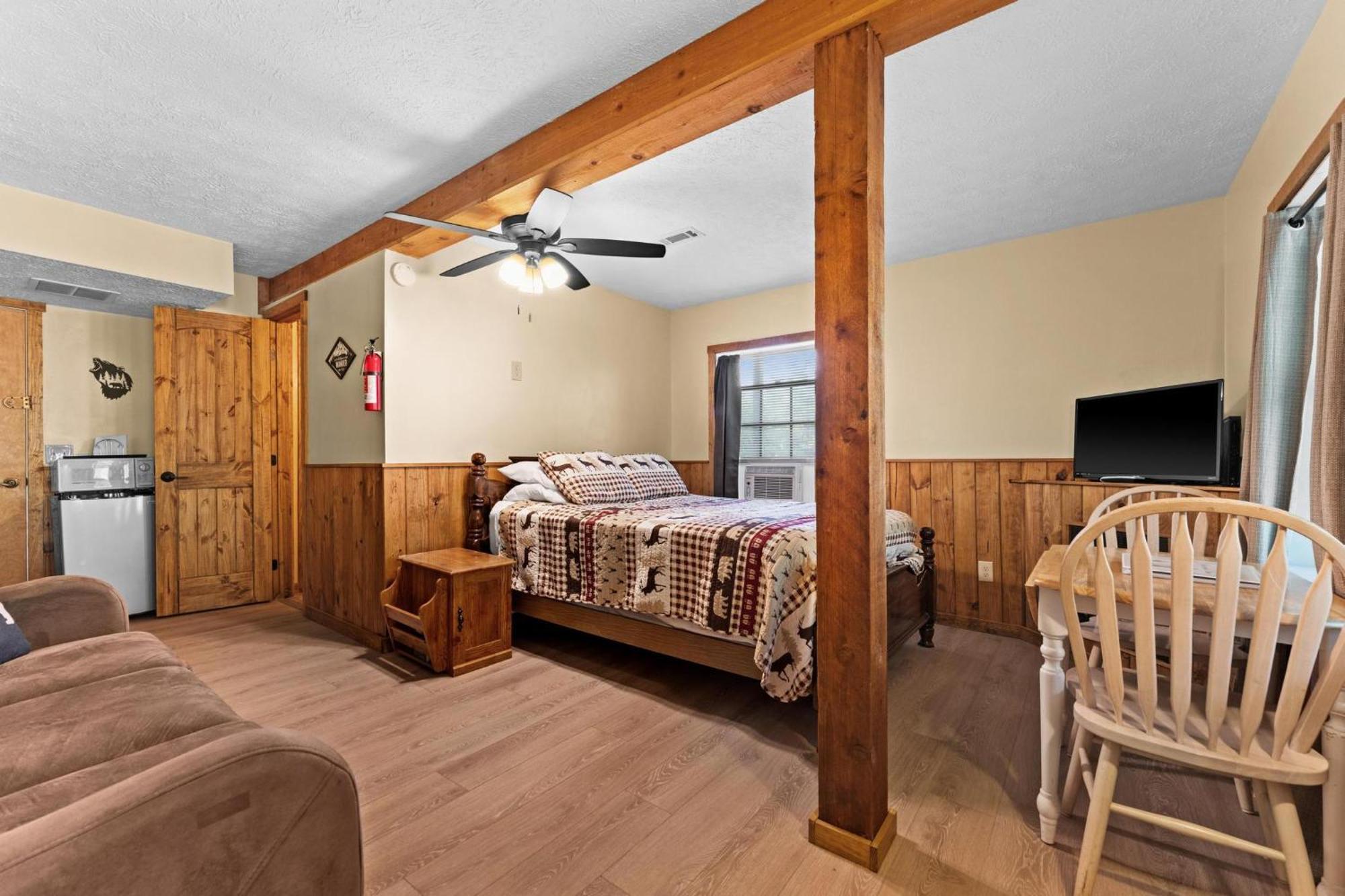 Cascades Inn Tiger Экстерьер фото