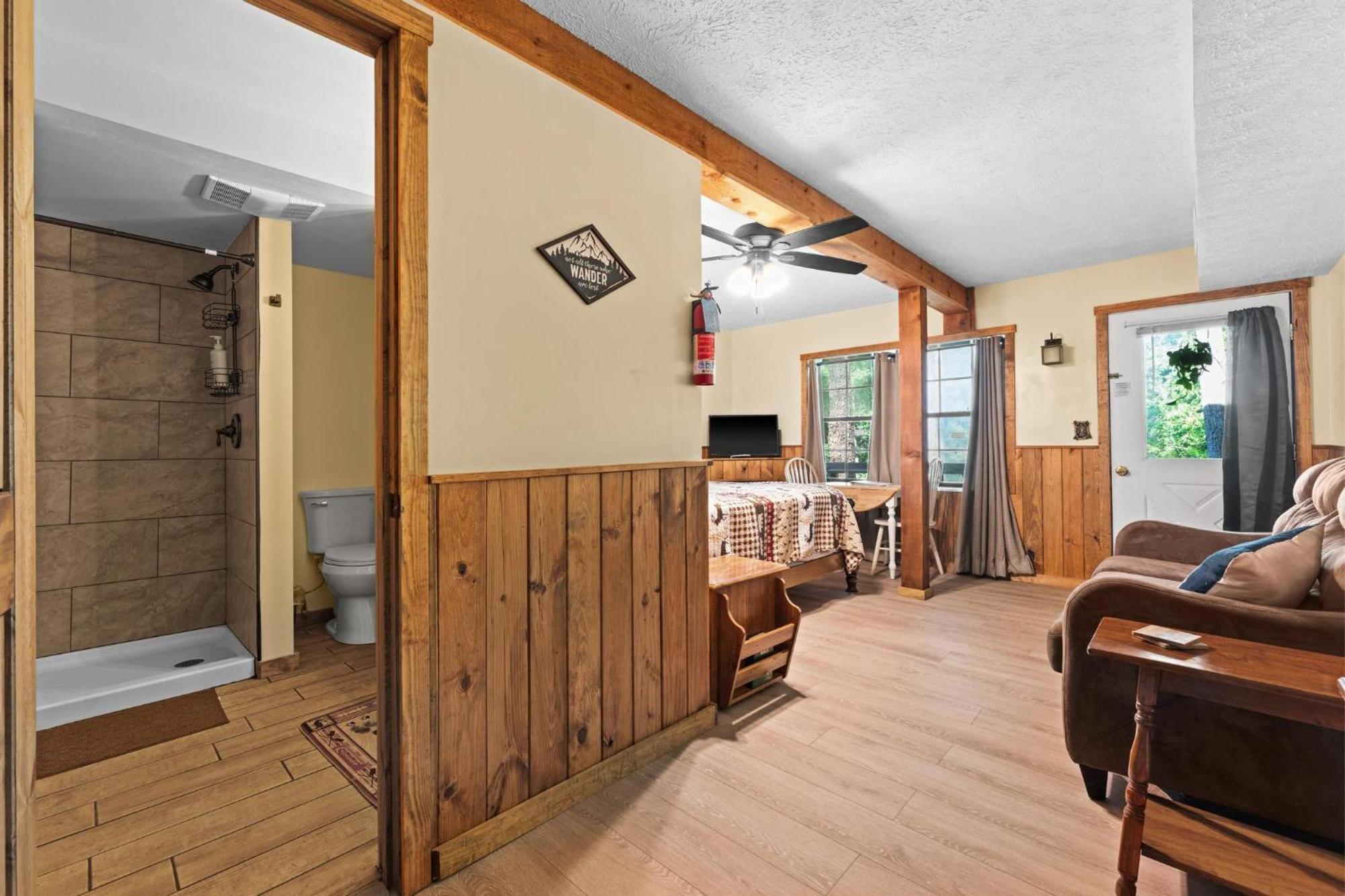 Cascades Inn Tiger Экстерьер фото