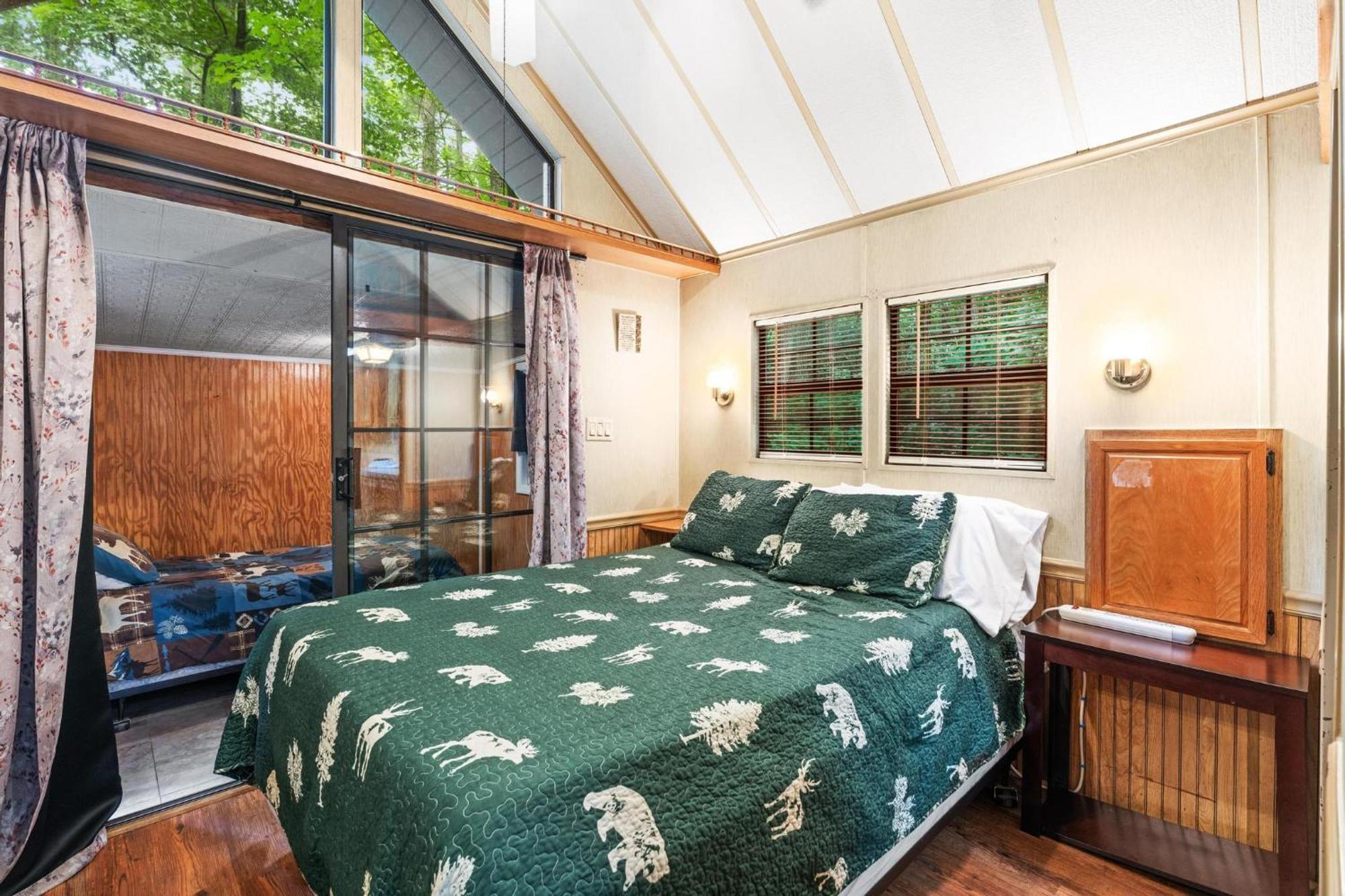Cascades Inn Tiger Экстерьер фото